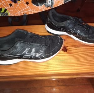 Ladies volleyball 🏐shoes